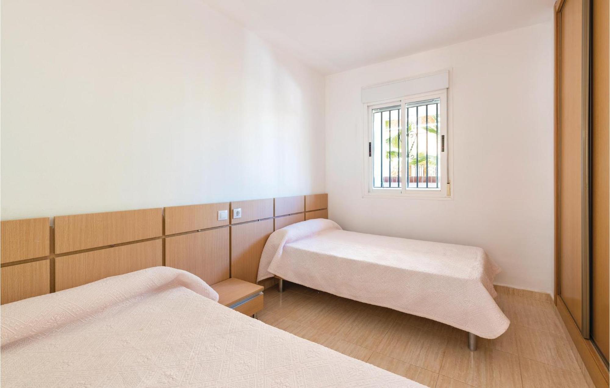 Amazing Apartment In Oropesa Del Mar With Kitchen Ngoại thất bức ảnh